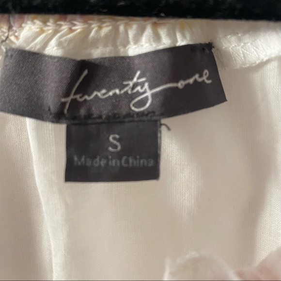 Twentyone embroidered boho/hippie blouse - Picture 3 of 3